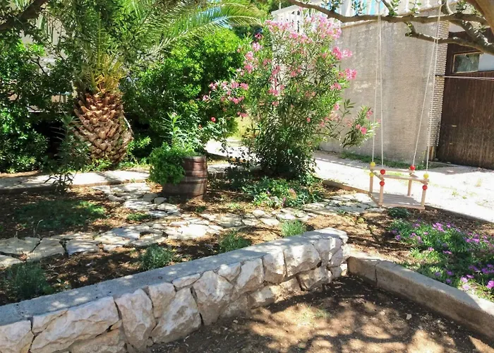 Branko Apartman Povljana